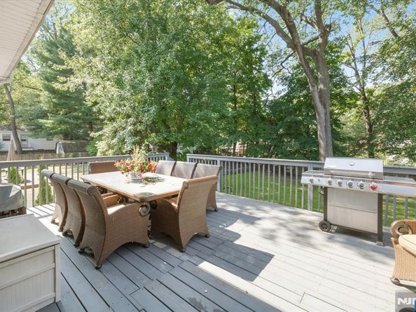 300 Van Nostrand Avenue, Englewood NJ 07631