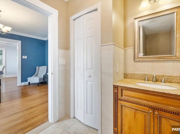 300 Van Nostrand Avenue, Englewood NJ 07631