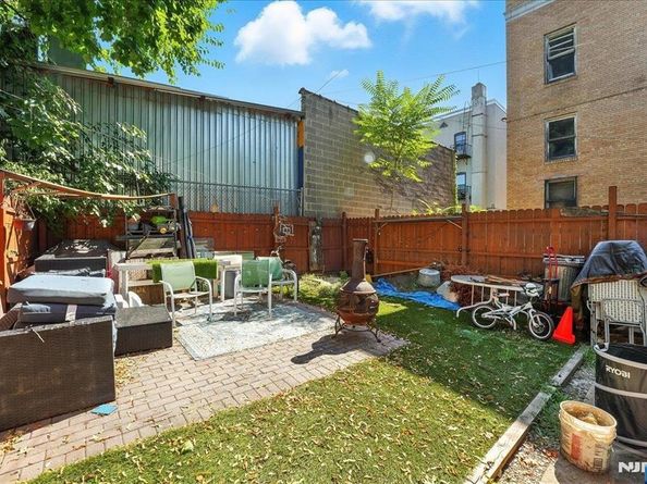 140 Clinton Avenue, Jersey City NJ 07304