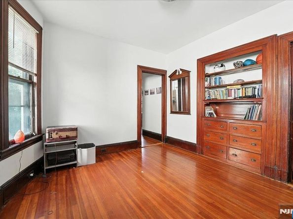 140 Clinton Avenue, Jersey City NJ 07304