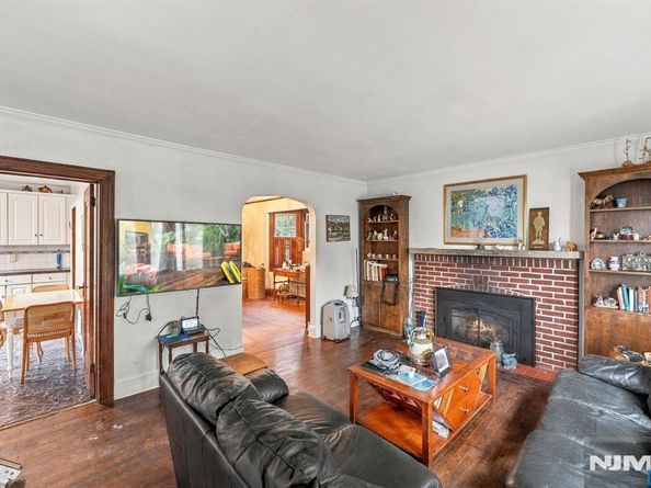 19 Bayview Avenue, Englewood Cliffs NJ 07632