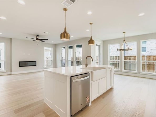 3520  Chivalry Lane , Lewisville Texas 75056
