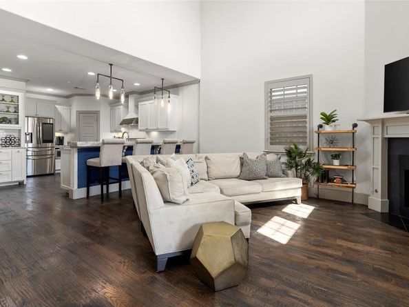 3816 W 7TH Street , Fort Worth Texas 76107