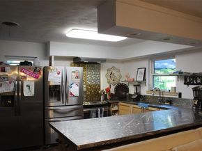 612  Ranier Circle , Garland Texas 75041