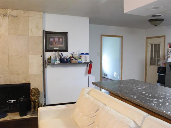 612  Ranier Circle , Garland Texas 75041