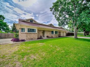4321  Woodlake Drive , Lake Worth Texas 76135