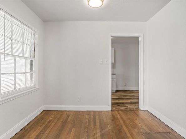4001  Acacia Street , Fort Worth Texas 76109