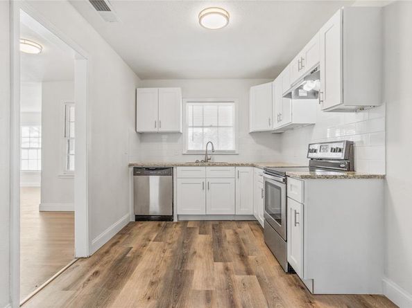 4001  Acacia Street , Fort Worth Texas 76109