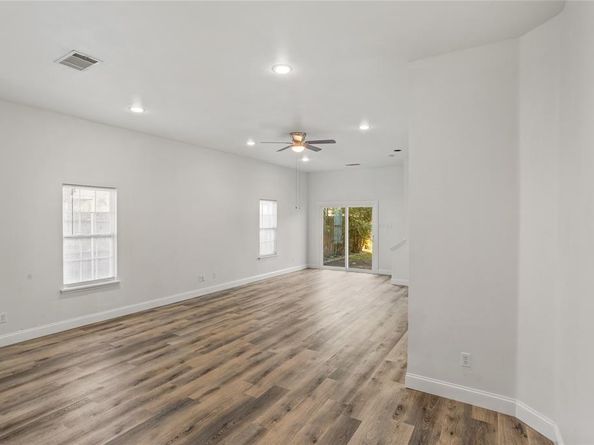 4001  Acacia Street , Fort Worth Texas 76109
