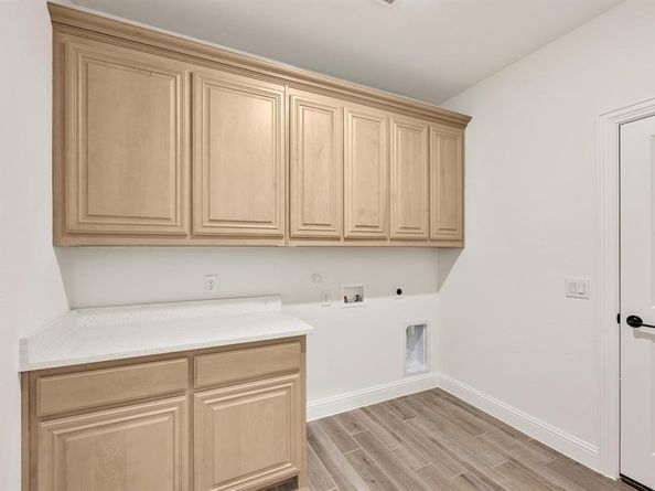 2404  Rockwood Lane , Mansfield Texas 76063
