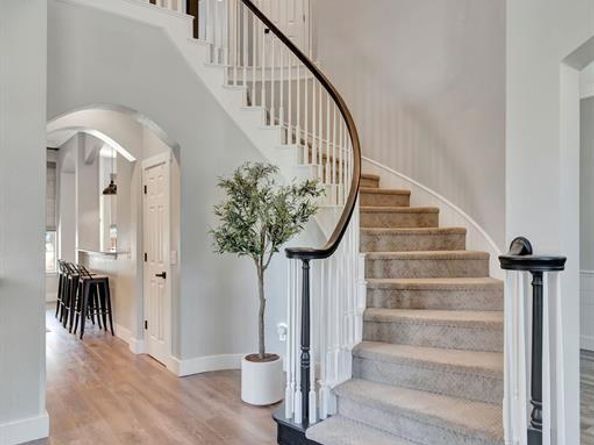940  Crown Court , Highland Village Texas 75077