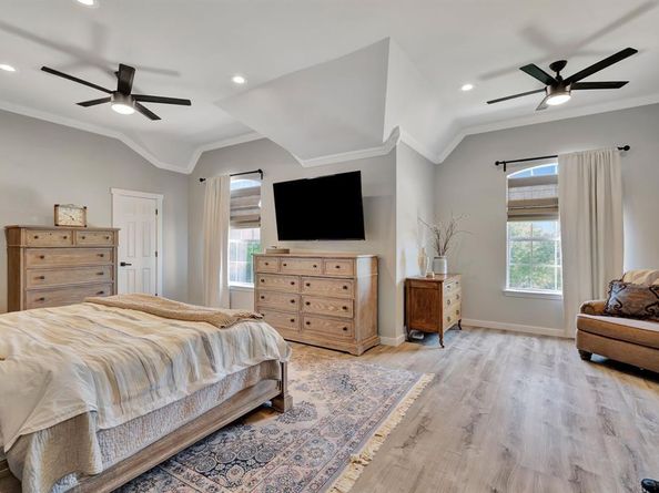 940  Crown Court , Highland Village Texas 75077