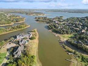 940  Crown Court , Highland Village Texas 75077