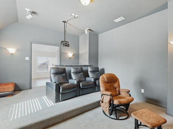 2410  Honey Drive , Arlington Texas 76001