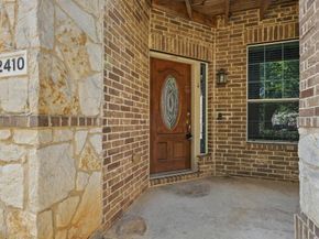 2410  Honey Drive , Arlington Texas 76001