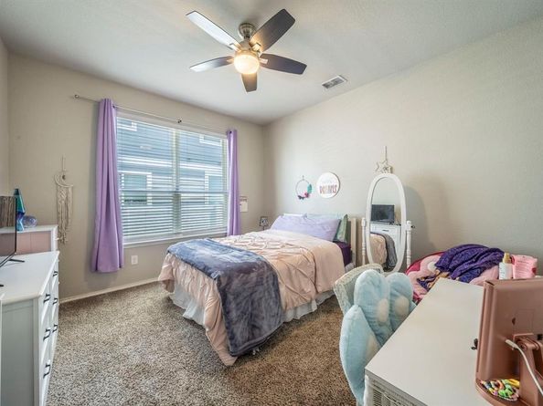 1628  Hinckley Avenue , Providence Village Texas 76227