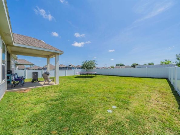 1628  Hinckley Avenue , Providence Village Texas 76227
