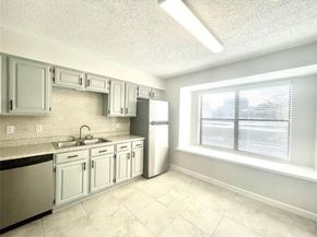5840  Spring Valley Road  810, Dallas Texas 75254