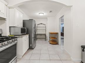 2811  Carlson Drive , Dallas Texas 75235