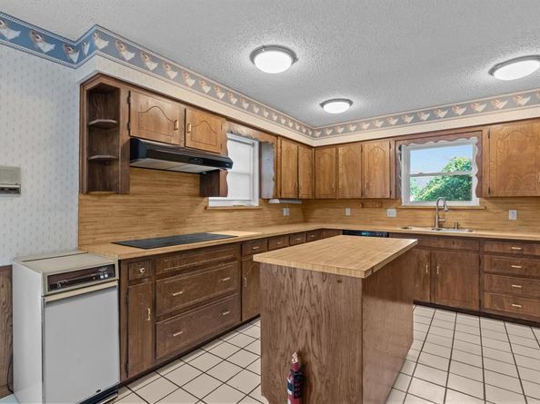 7725  Westwind Drive , Fort Worth Texas 76179