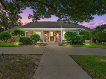7725  Westwind Drive 