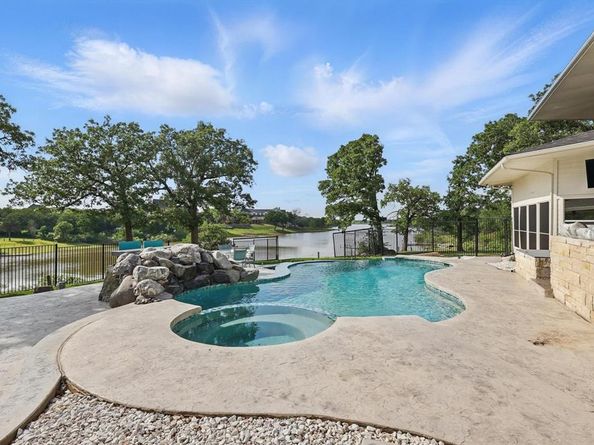 772  Lakewood Court , Highland Village Texas 75077