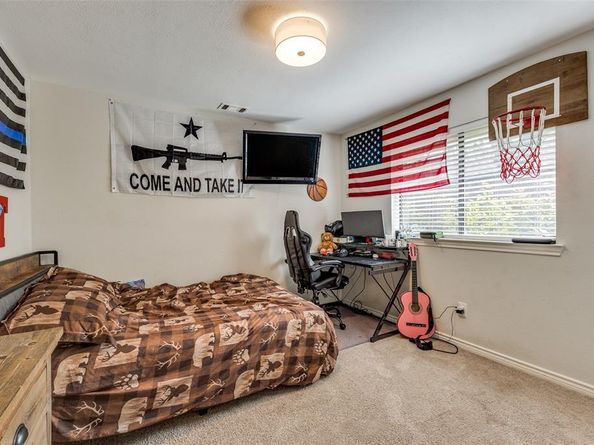 2221  Cliffside Drive , Plano Texas 75023