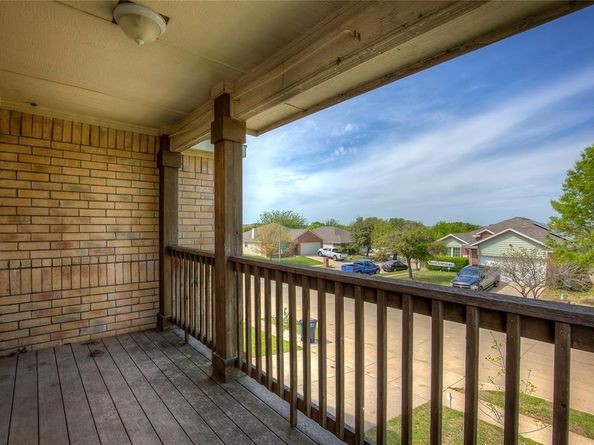1057  Castle Top Drive , Fort Worth Texas 76052