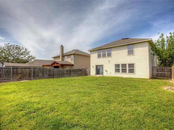 1057  Castle Top Drive , Fort Worth Texas 76052