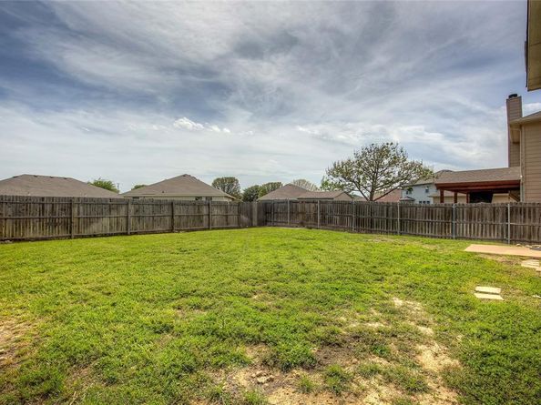 1057  Castle Top Drive , Fort Worth Texas 76052