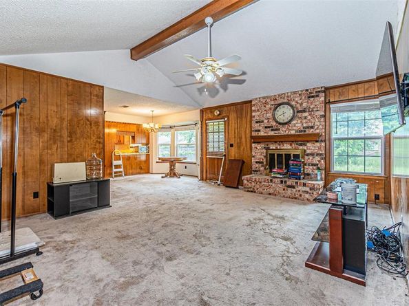 2525  Warren Lane , Fort Worth Texas 76112