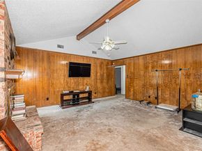 2525  Warren Lane , Fort Worth Texas 76112