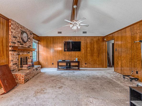 2525  Warren Lane , Fort Worth Texas 76112
