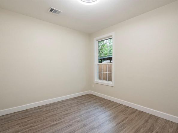 518 S Cockrell Hill Road , Cockrell Hill Texas 75211