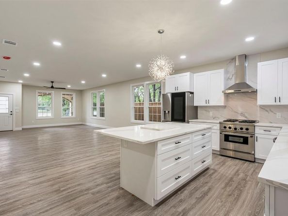 518 S Cockrell Hill Road , Cockrell Hill Texas 75211