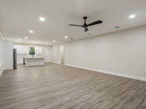 518 S Cockrell Hill Road , Cockrell Hill Texas 75211