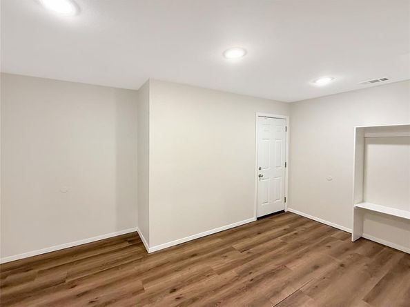 507  Brownstone Street , Euless Texas 76039