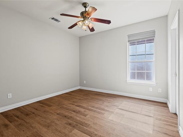 1001  Lochness Lane , Garland Texas 75044