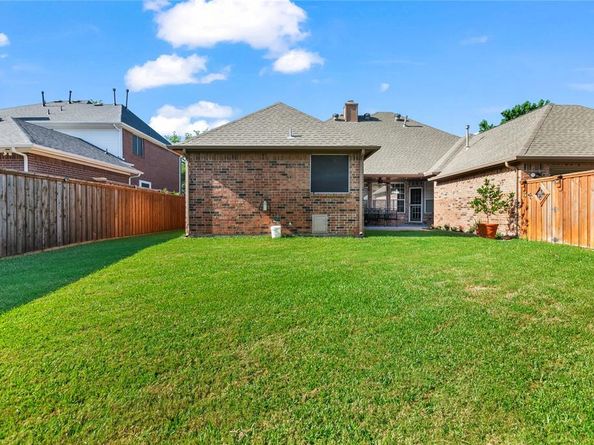 1001  Lochness Lane , Garland Texas 75044