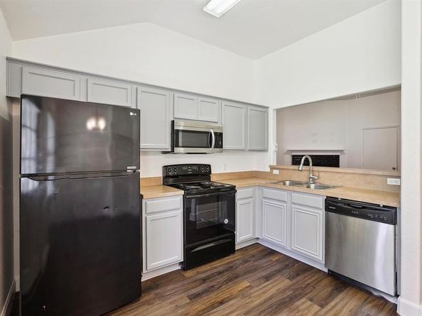 1446  Sax Leigh Drive , Dallas Texas 75241