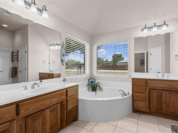 6009  Feather Wind Way , Fort Worth Texas 76135