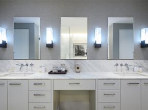 1747  Leonard Street  1901, Dallas Texas 75201