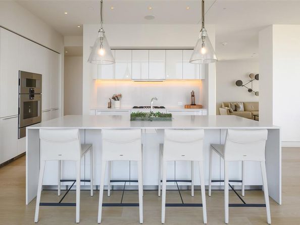 1747  Leonard Street  1901, Dallas Texas 75201