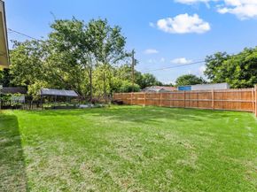 739  Flint Street , Fort Worth Texas 76115