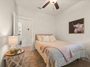 739  Flint Street , Fort Worth Texas 76115