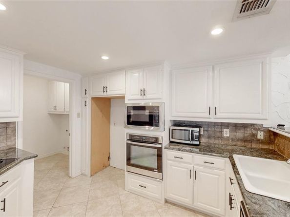 2121  Stradivarius Lane , Carrollton Texas 75007