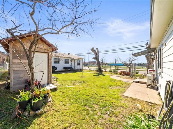 4203  Bonham Street , Dallas Texas 75229