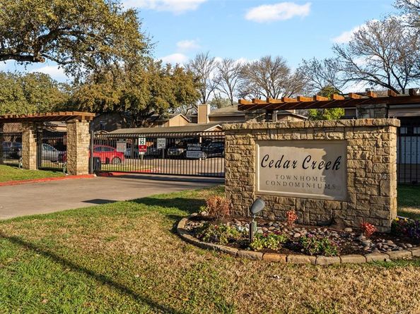 5743  Cedar Creek  , Benbrook Texas 76109