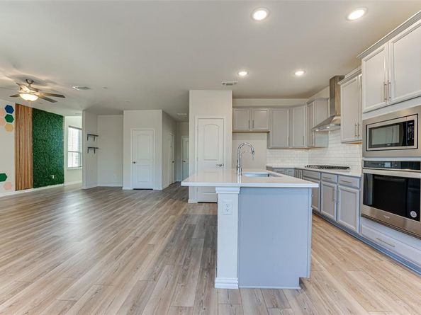 2753  Hidden Oaks Drive , Garland Texas 75040