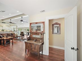 928 N Irving Heights Drive , Irving Texas 75061